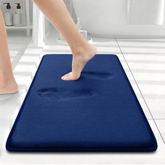 Tapis absorbant​ bleu-moelleux-avec-trace-pieds-dessus-ultraprotect